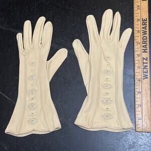 Vintage 50s Van Raalte Cream Cotton Gloves Starburst Embroidery Size 7.5